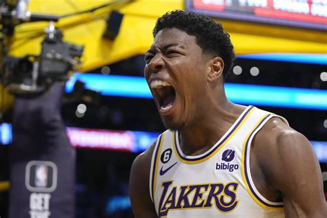 LeBron’s Lakers beat Grizzlies 111.
